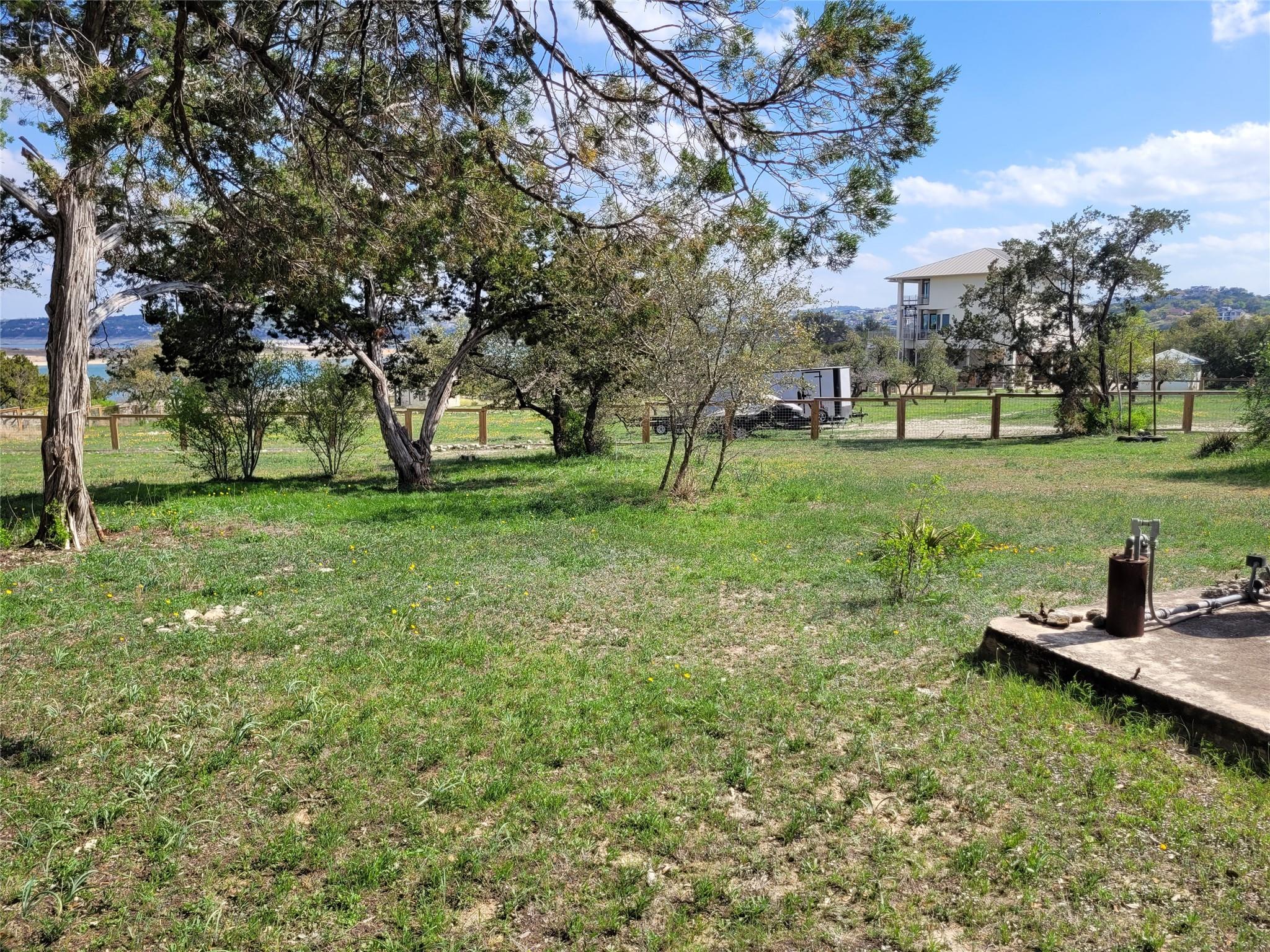 19920 Siesta Shores Drive Spicewood TX 78669