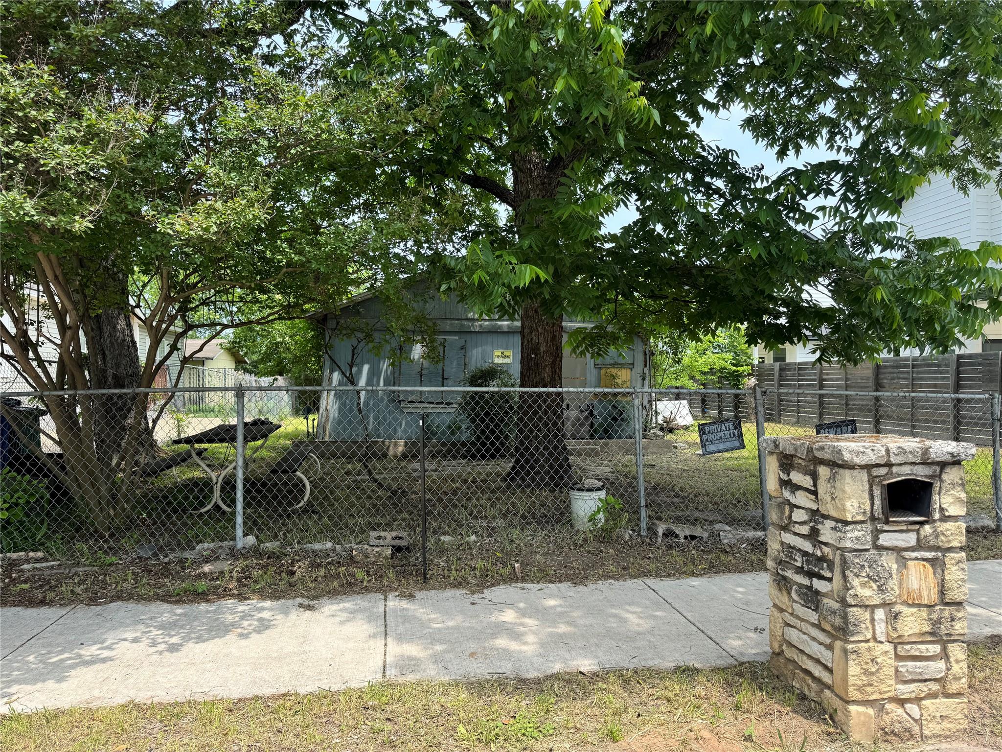 6408 Porter Street Austin TX 78741