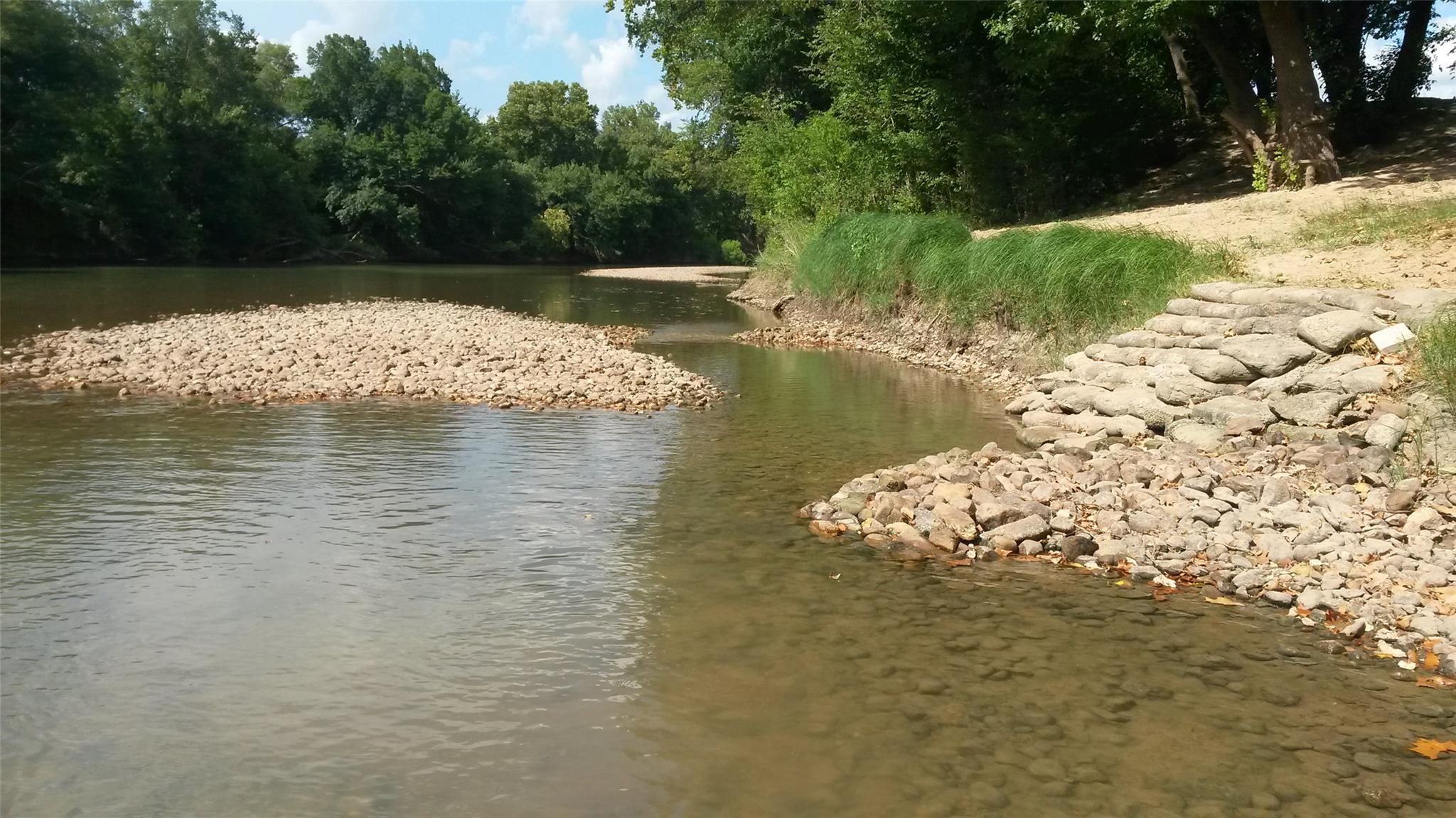 195 Hidden Shores Loop Smithville TX 78957