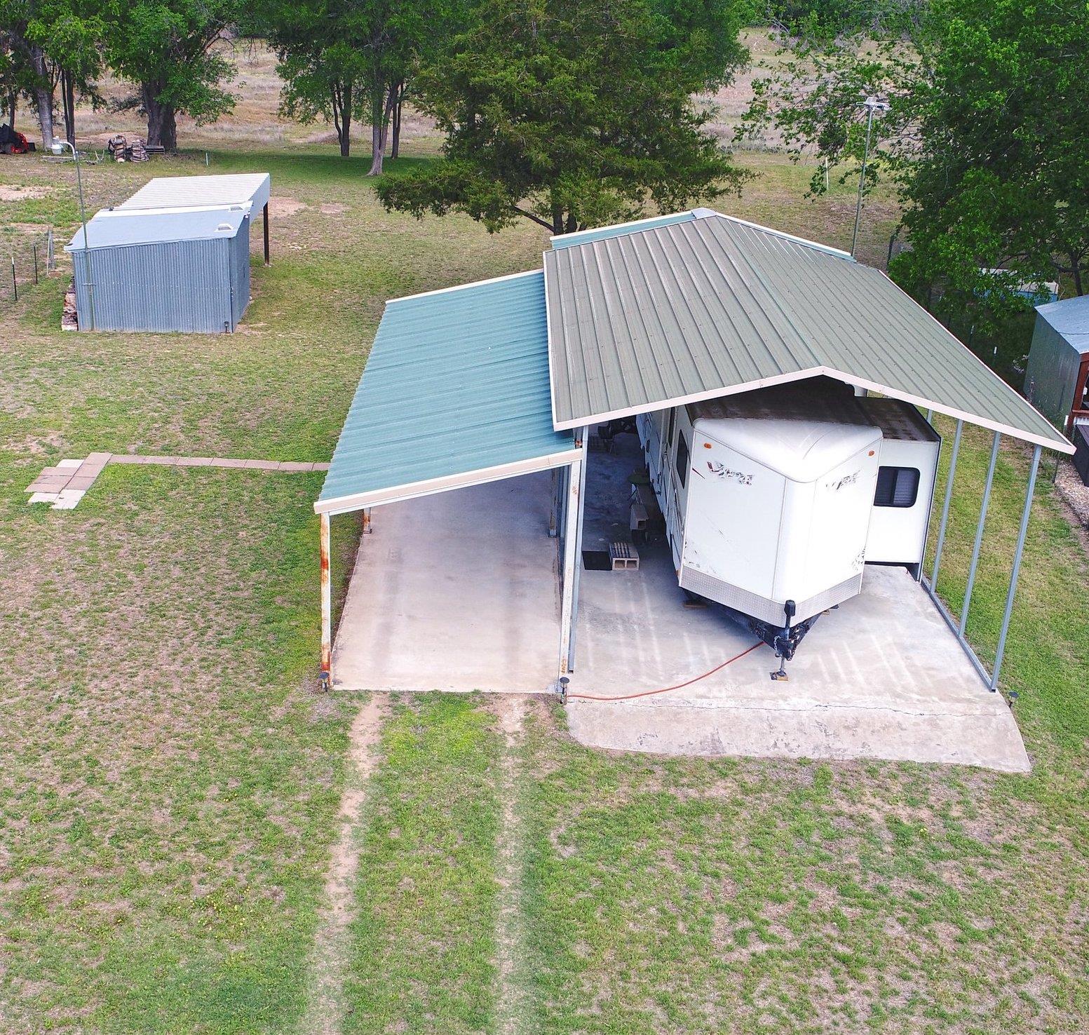 195 Hidden Shores Loop Smithville TX 78957