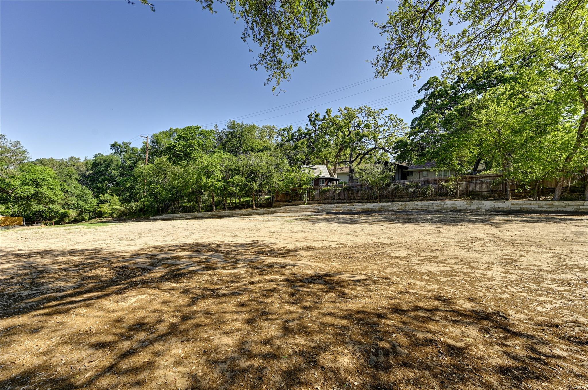 2000-2A Breeze Hollow Austin TX 78741