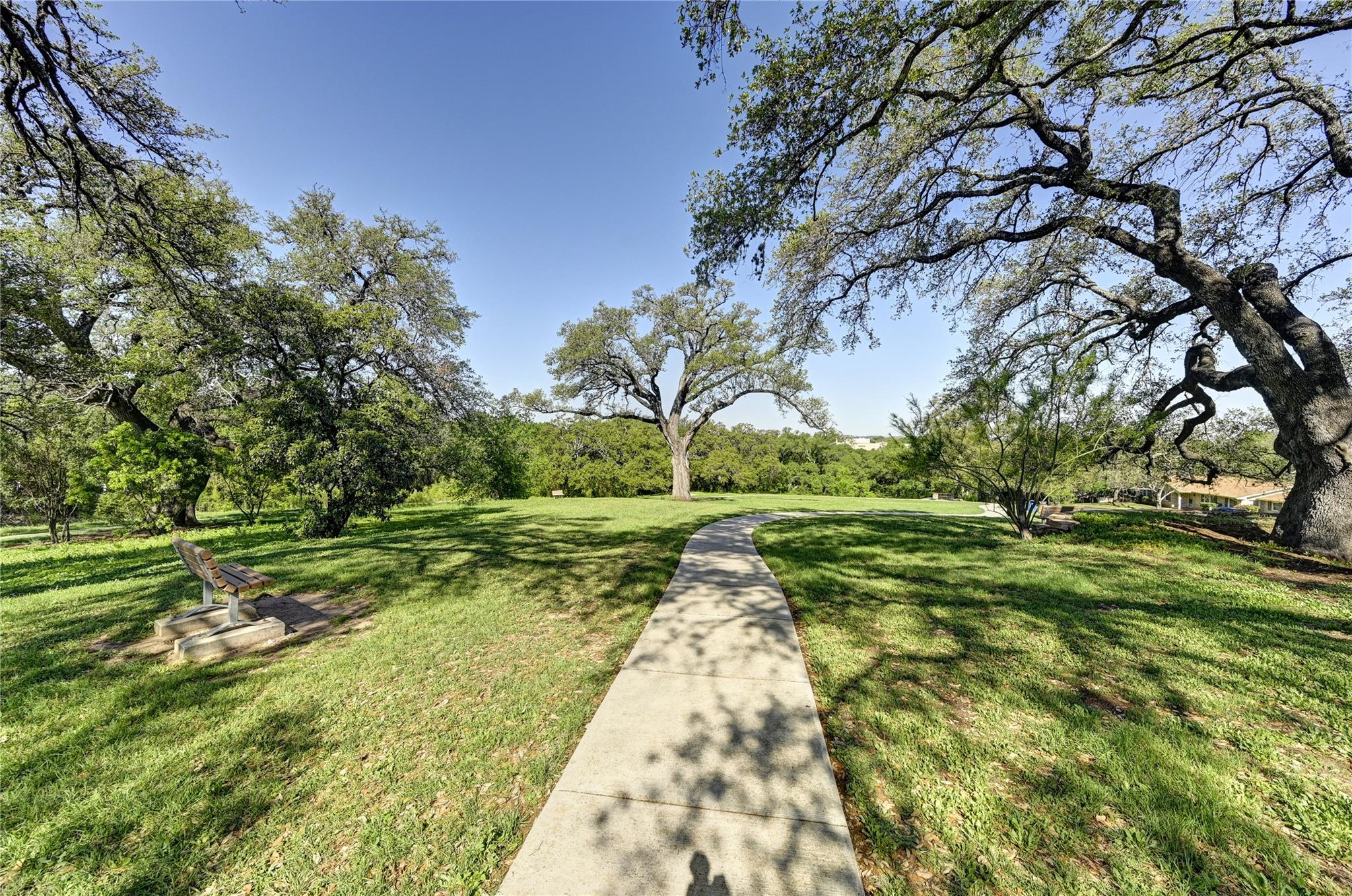 2000-2A Breeze Hollow Austin TX 78741