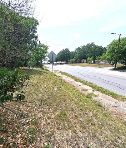 318 Burkett Street Taylor TX 76574