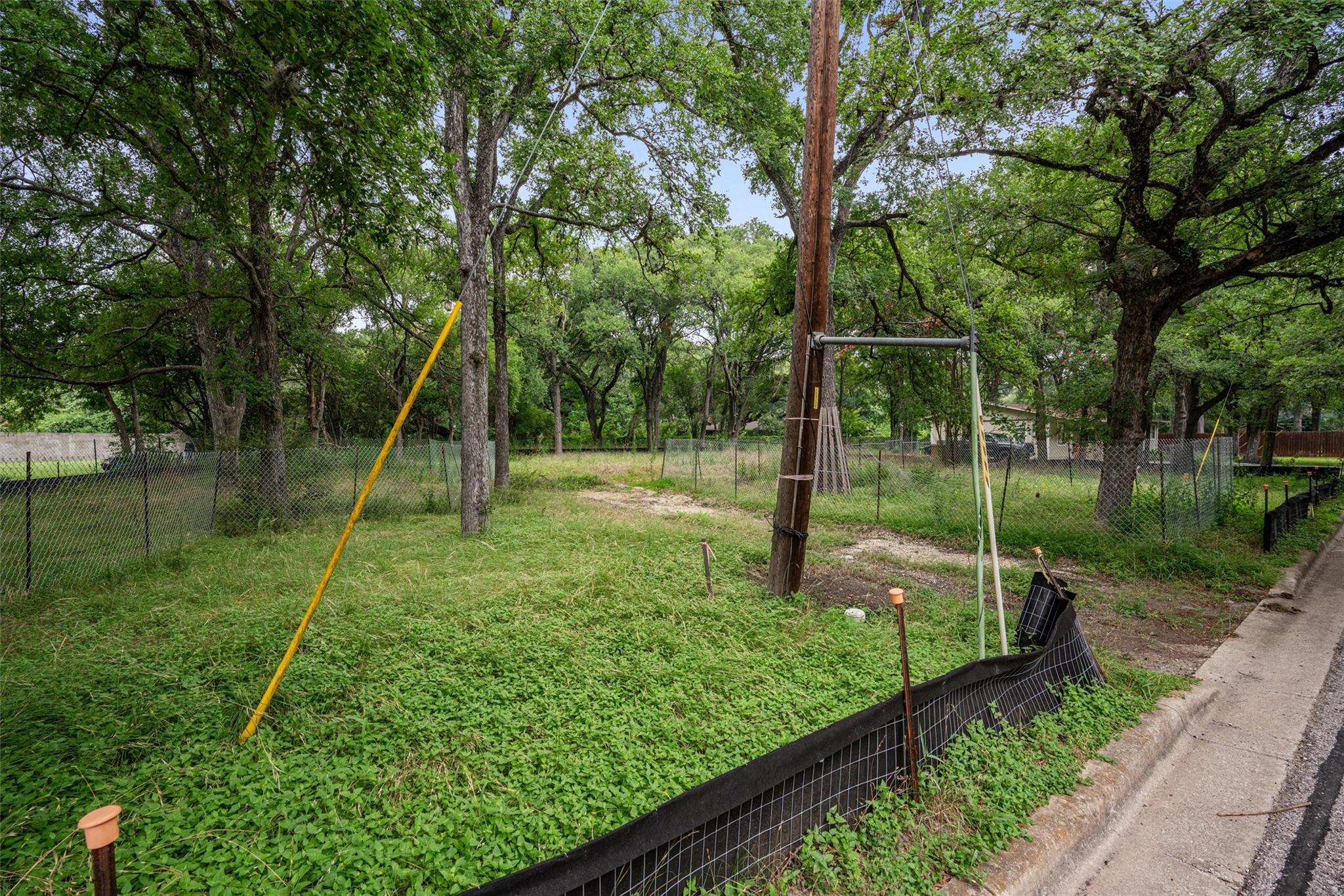 3928 E 16 Street Austin TX 78721