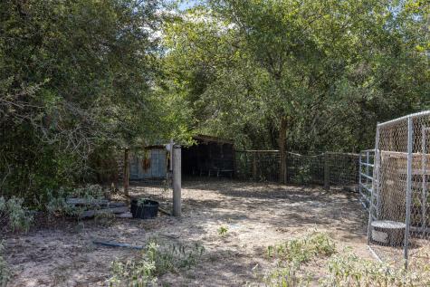 2135 Mule Creek Road Harwood TX 78632