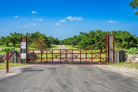 613 Cattle Creek Road Johnson City TX 78636