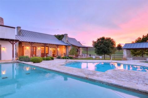 613 Cattle Creek Road Johnson City TX 78636