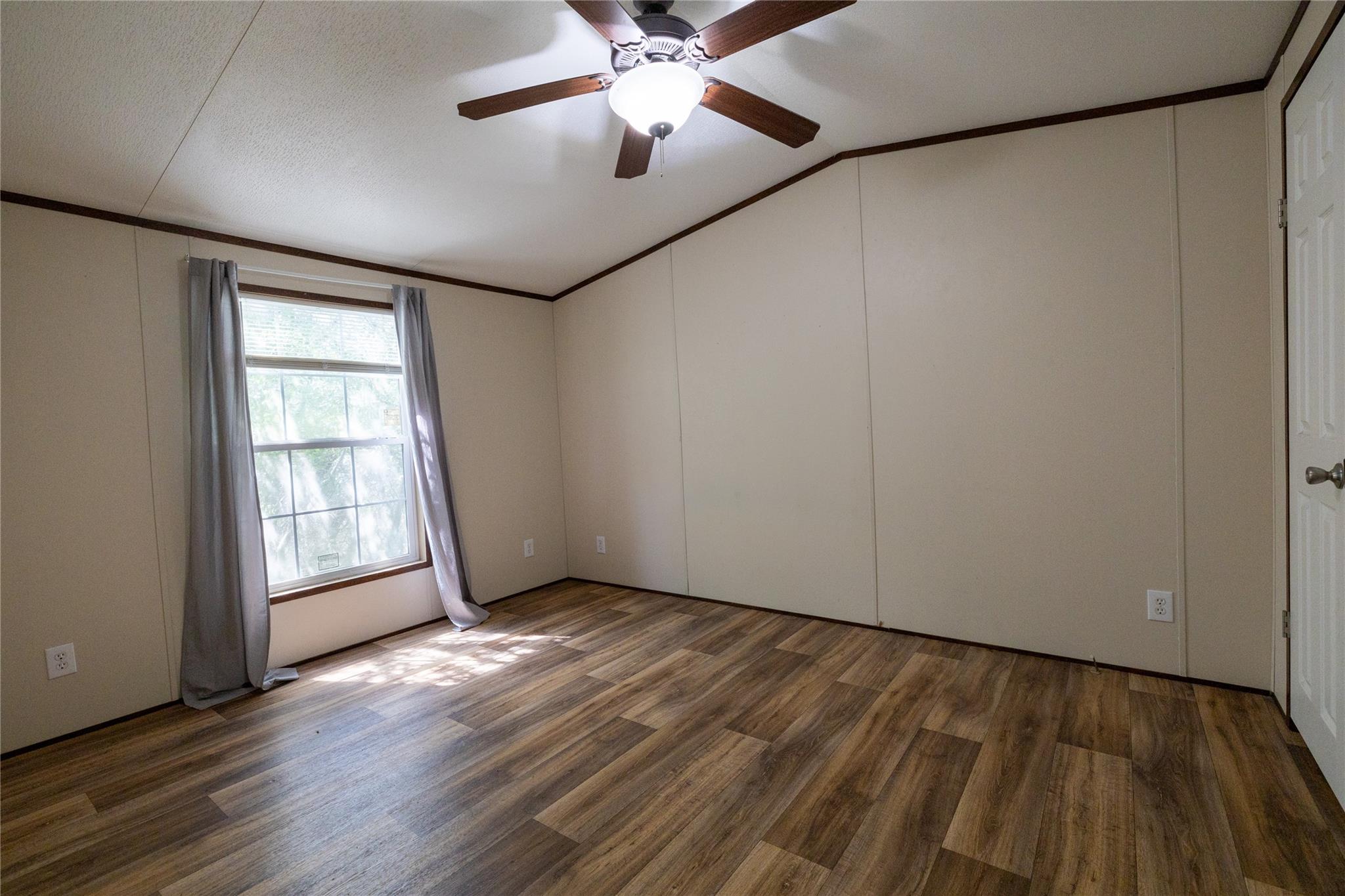1400 Seminole Trail Dale TX 78616