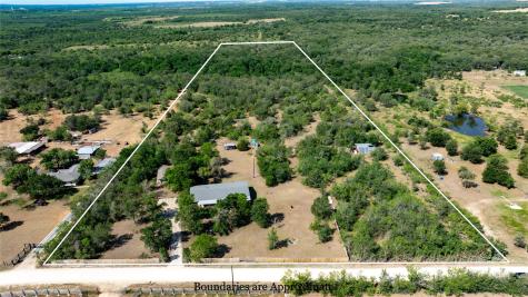 1400 Seminole Trail Dale TX 78616