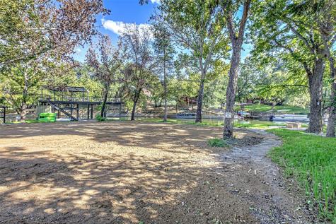 1336 S Lakeside Drive Kingsland TX 78611