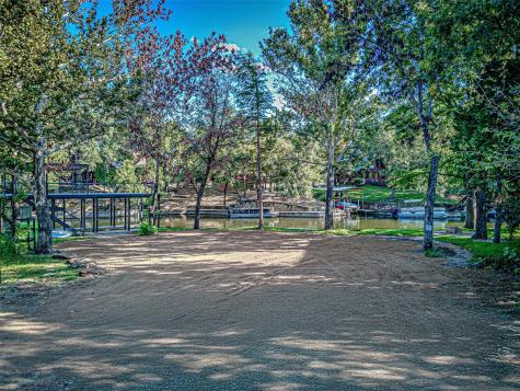 1336 S Lakeside Drive Kingsland TX 78611