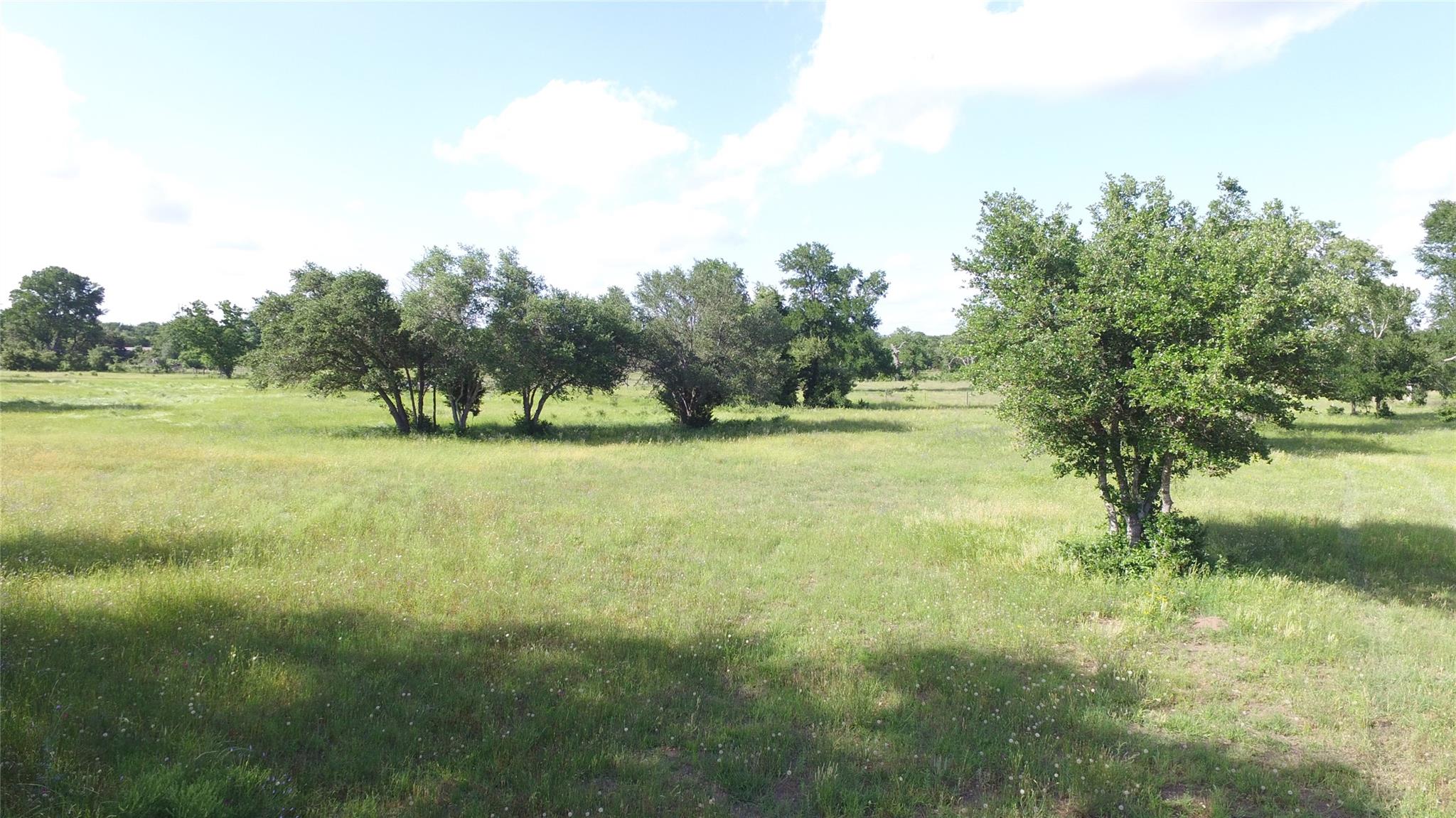 8616 N Us Highway 77 Highway La Grange TX 78945