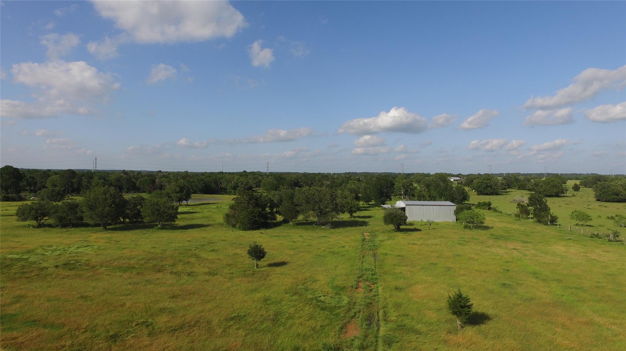 8616 N Us Highway 77 Highway La Grange TX 78945