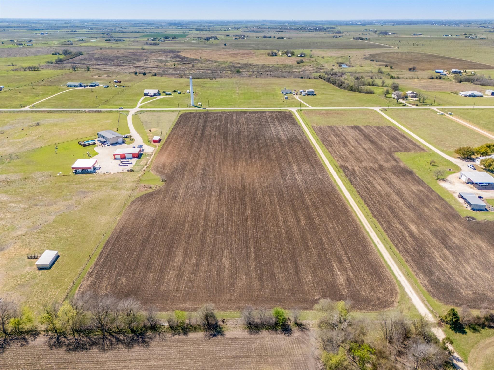 1295 County Road 432 Taylor TX 76574