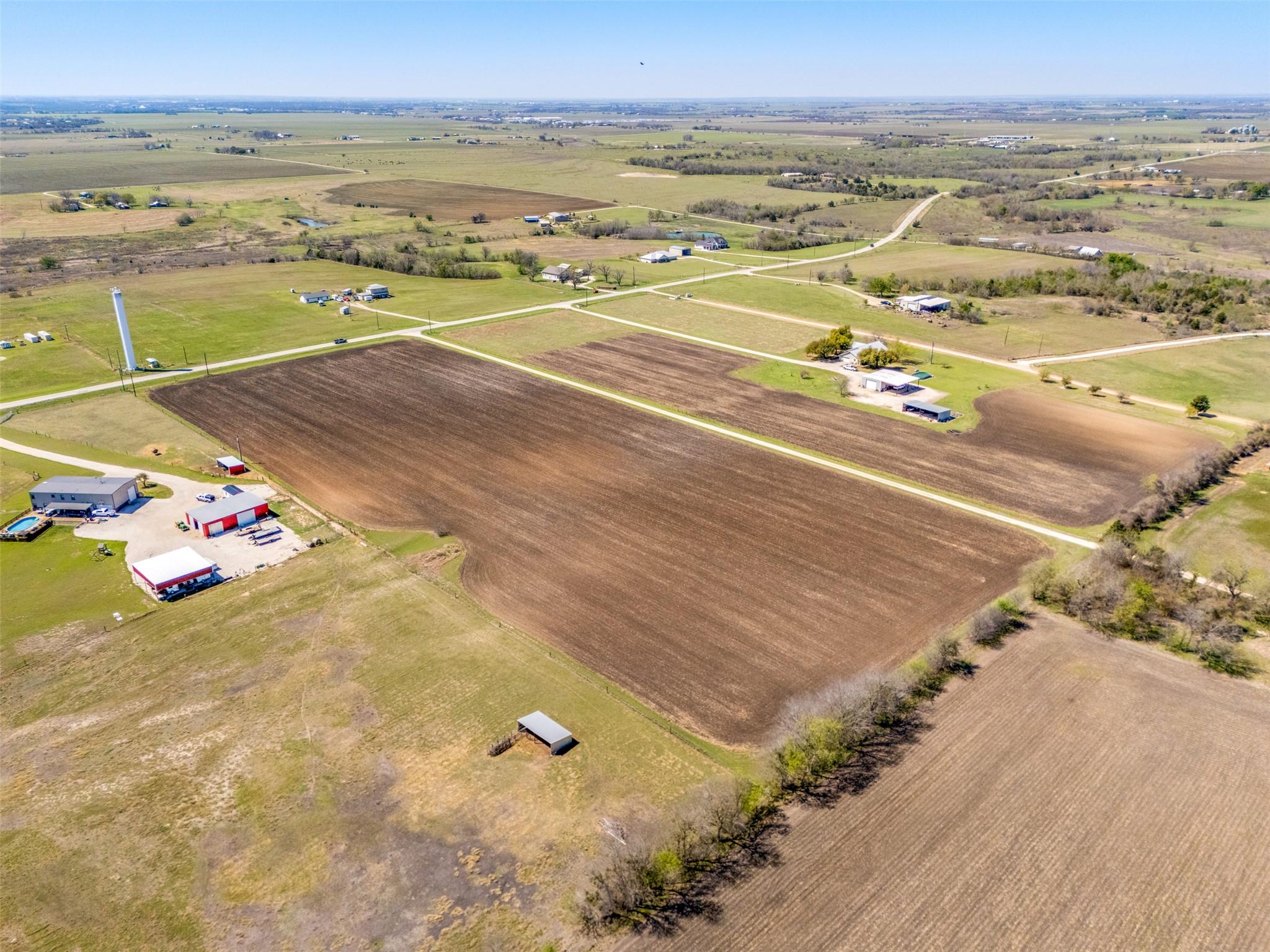 1295 County Road 432 Taylor TX 76574