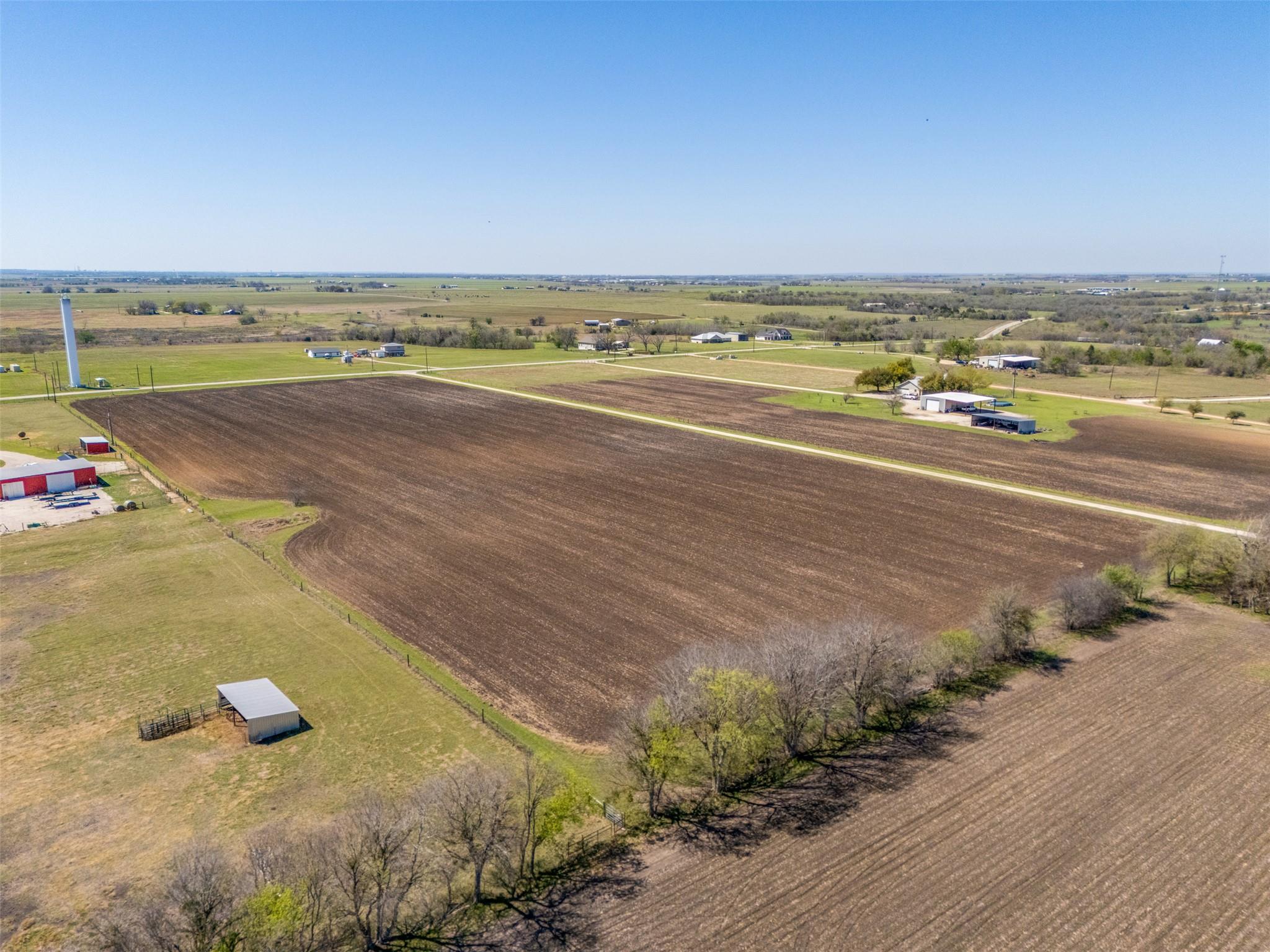 1295 County Road 432 Taylor TX 76574