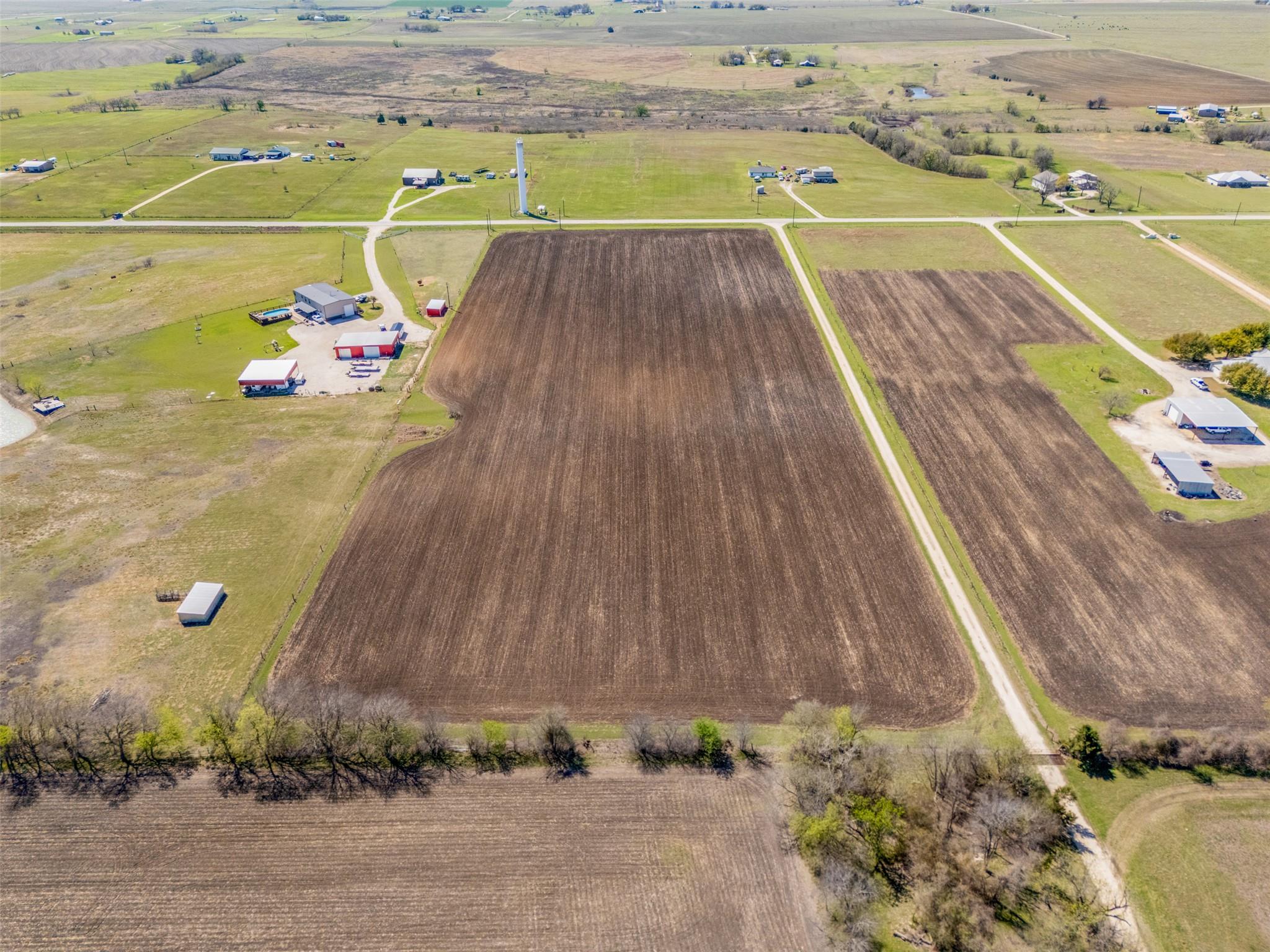 1295 County Road 432 Taylor TX 76574