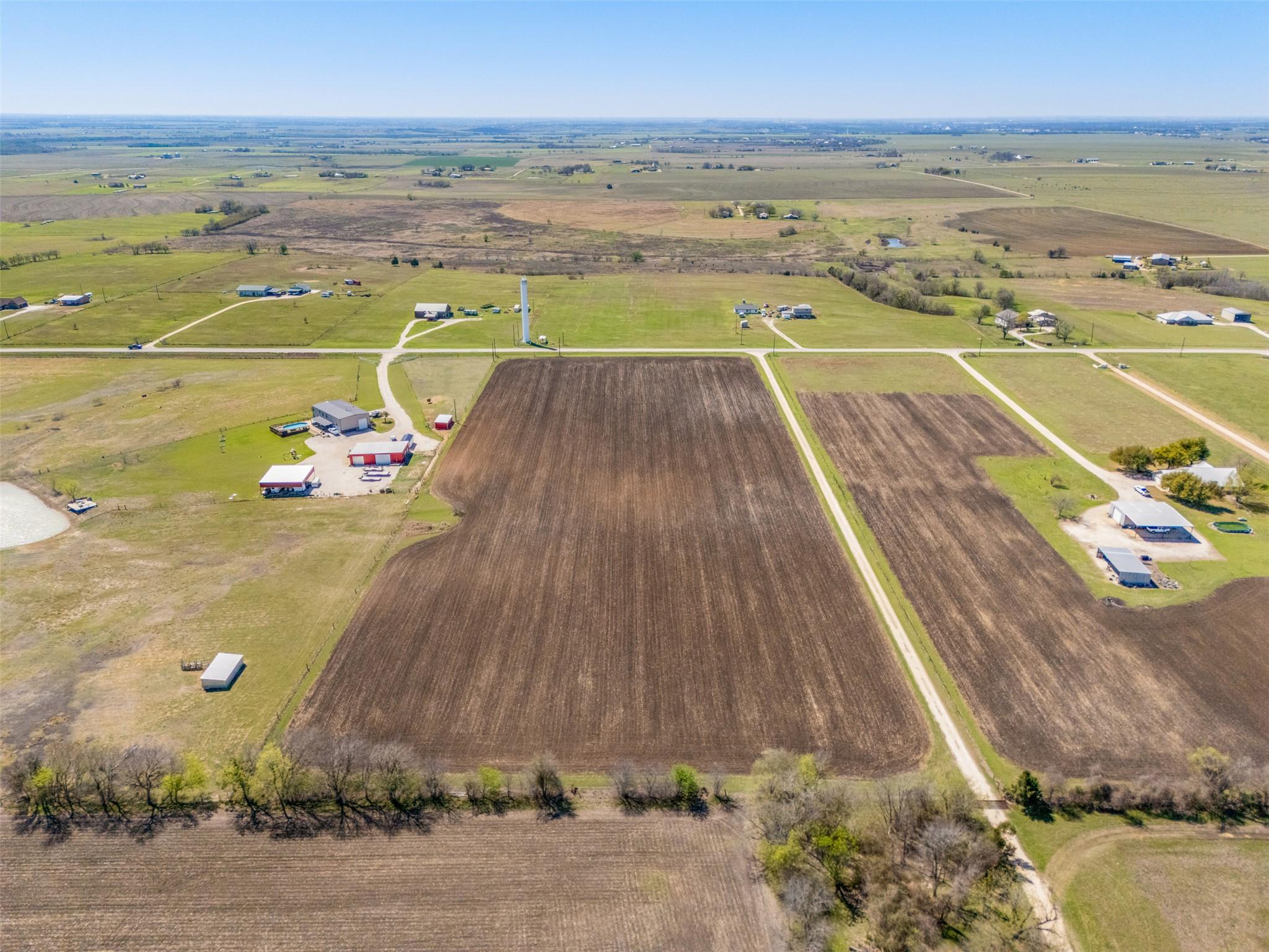 1295 County Road 432 Taylor TX 76574