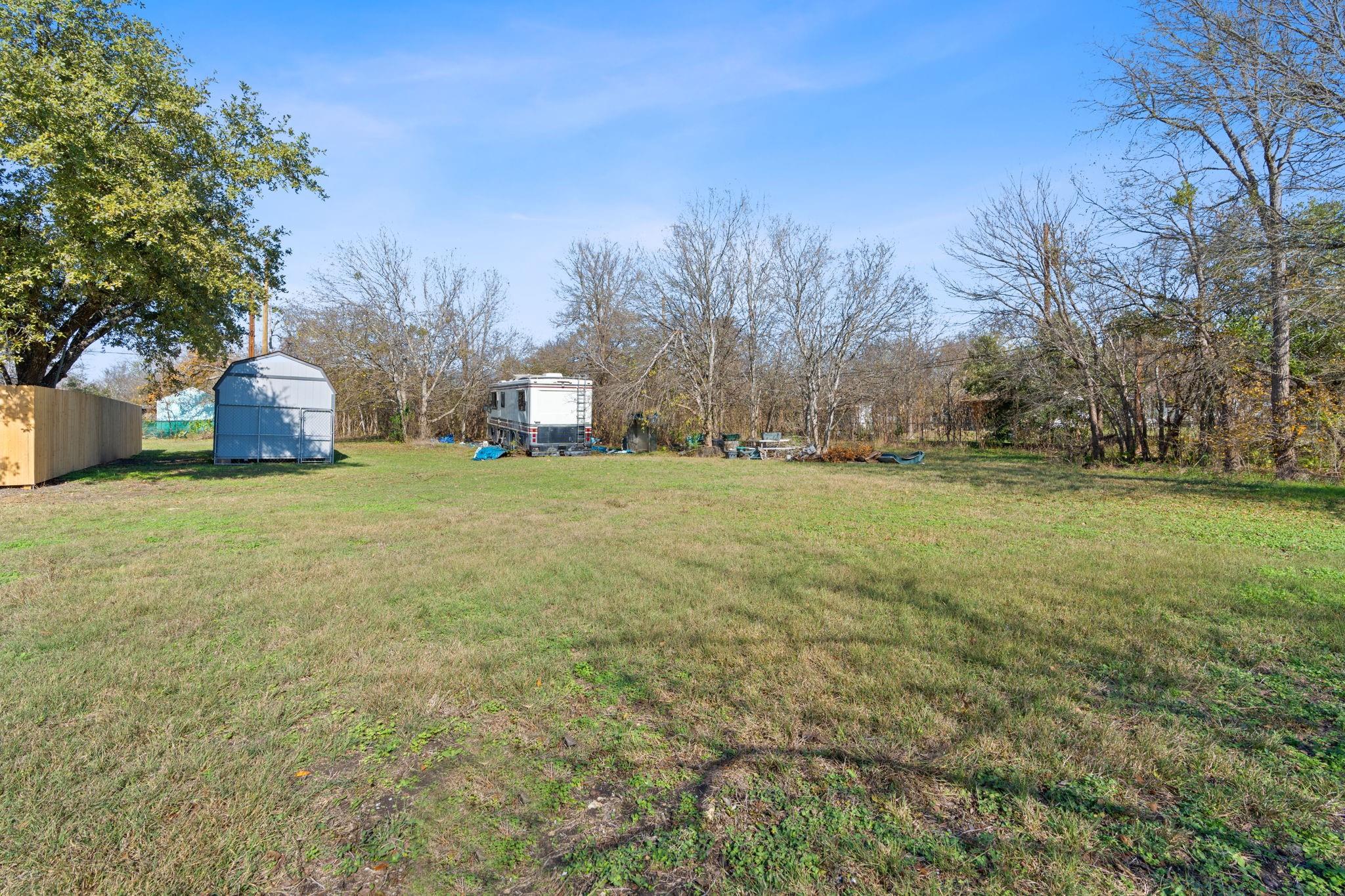 842 Kimbro Street Taylor TX 76574