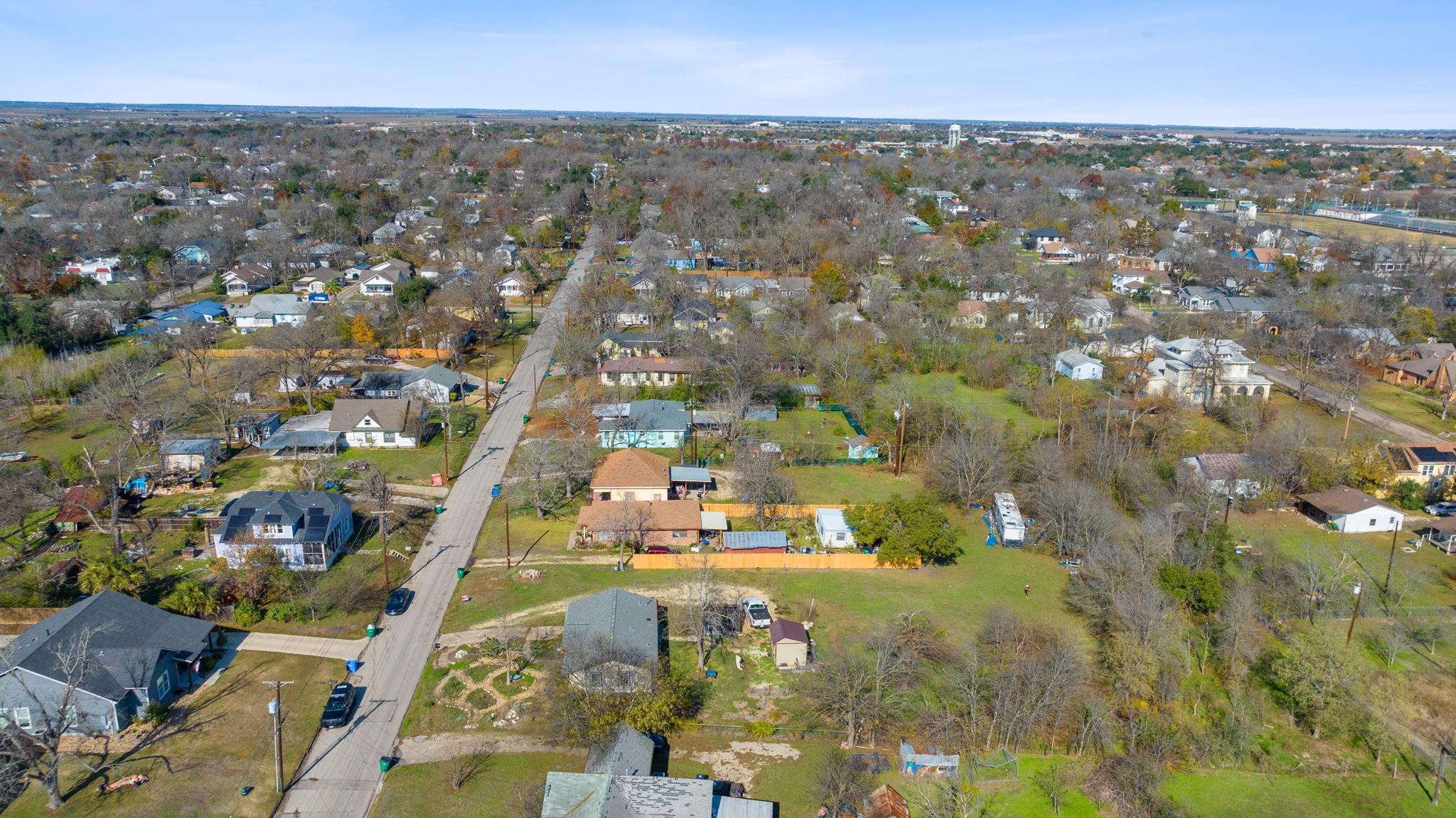 842 Kimbro Street Taylor TX 76574