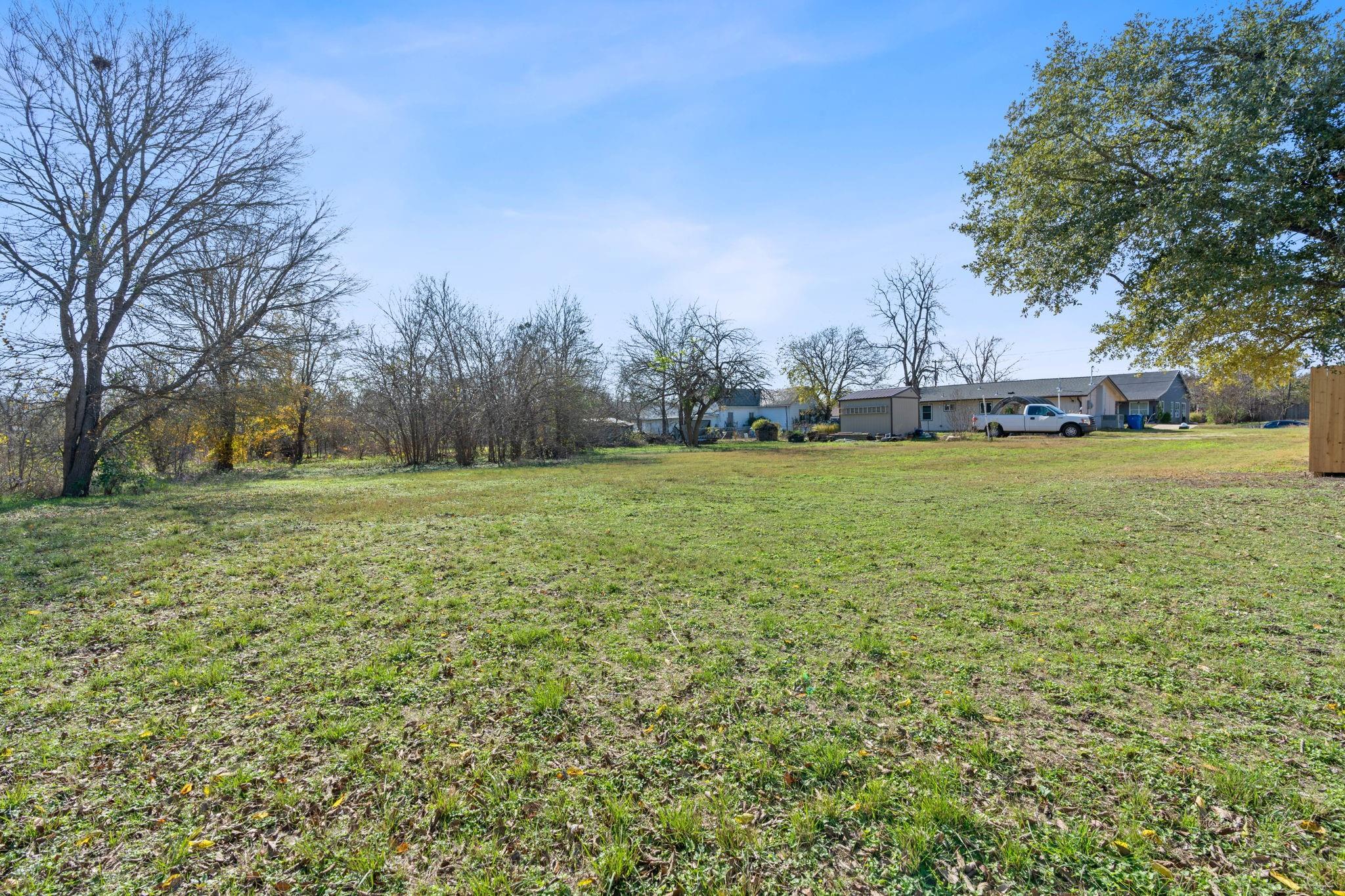 842 Kimbro Street Taylor TX 76574