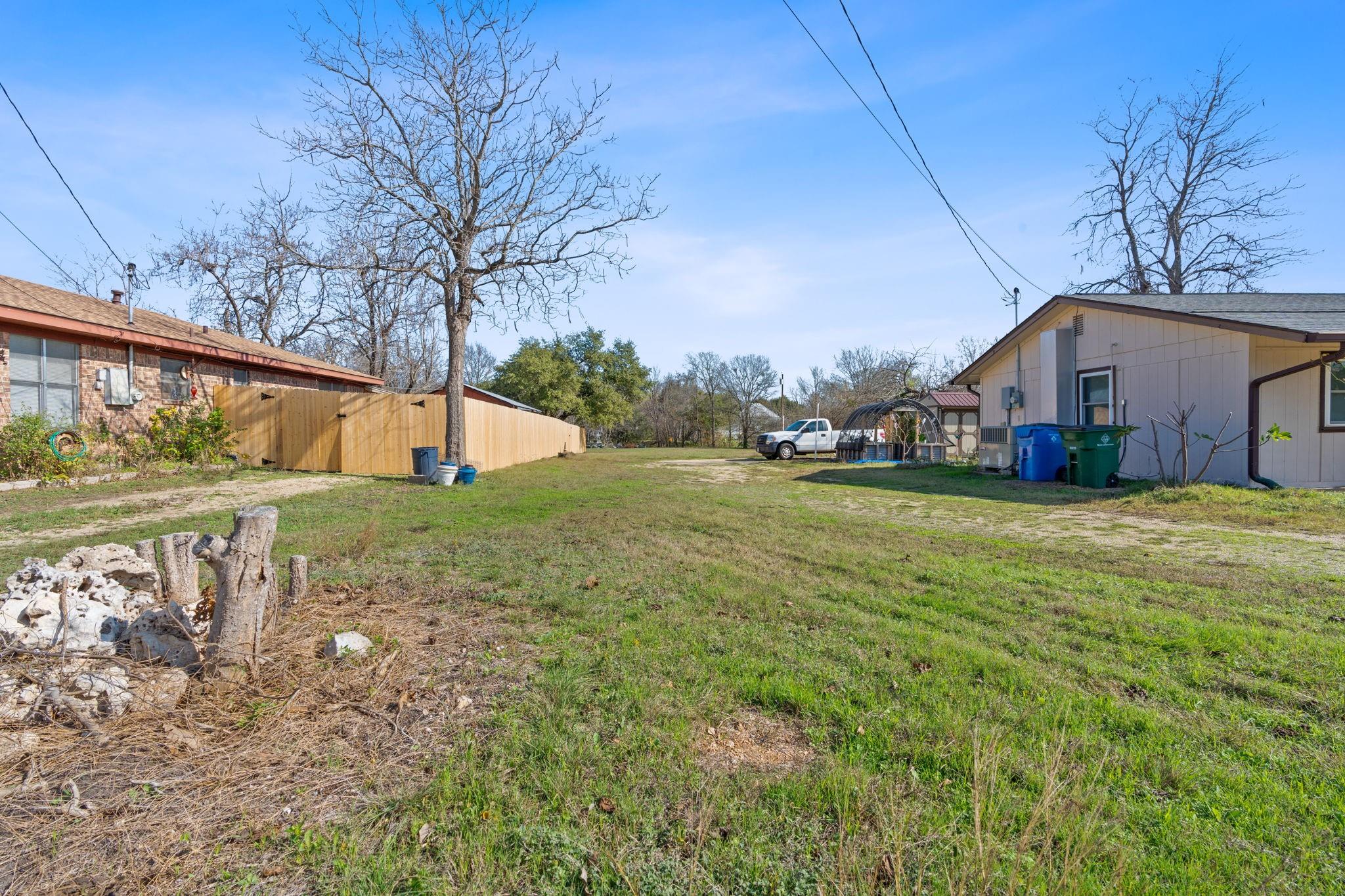 842 Kimbro Street Taylor TX 76574