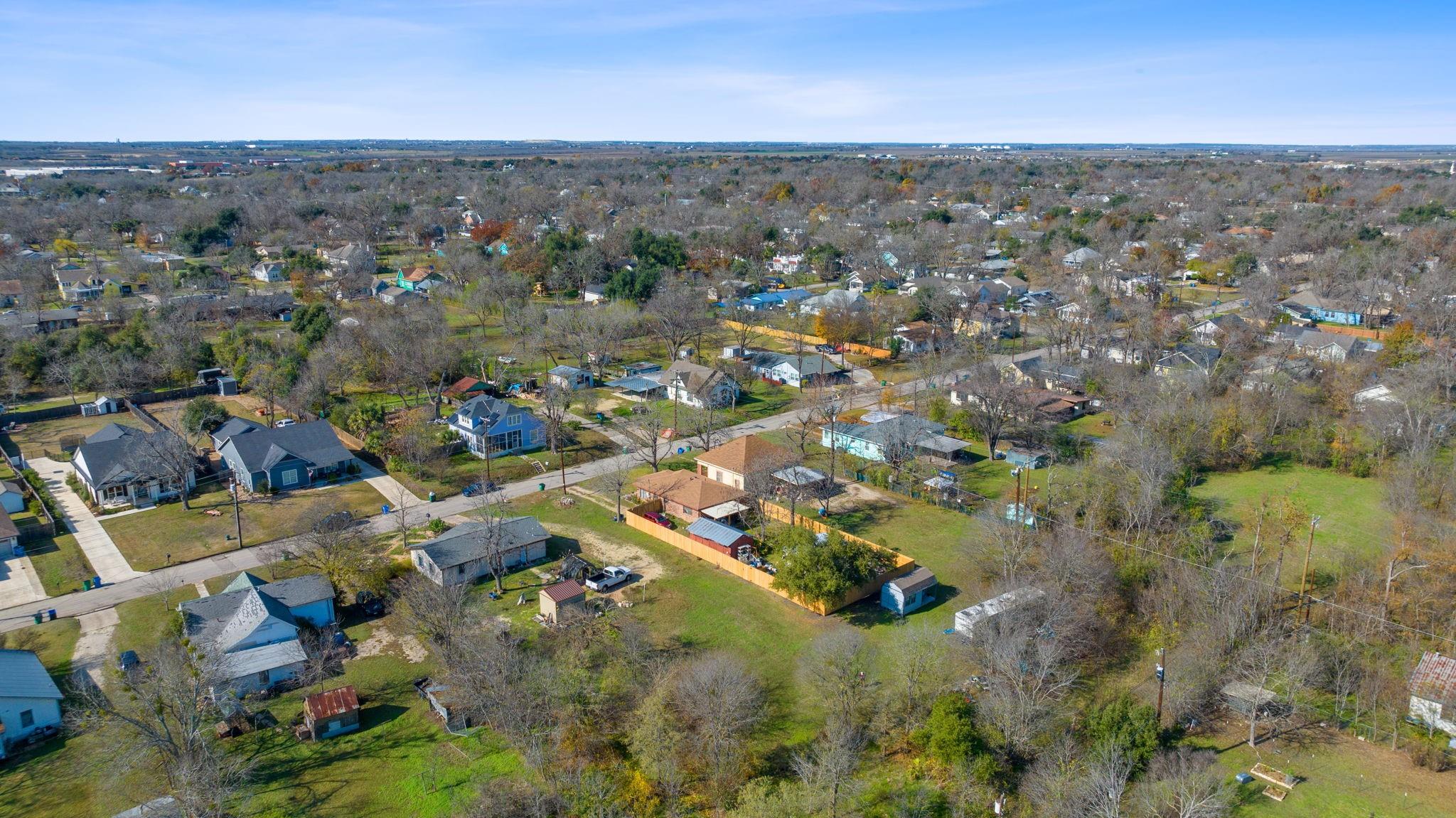842 Kimbro Street Taylor TX 76574