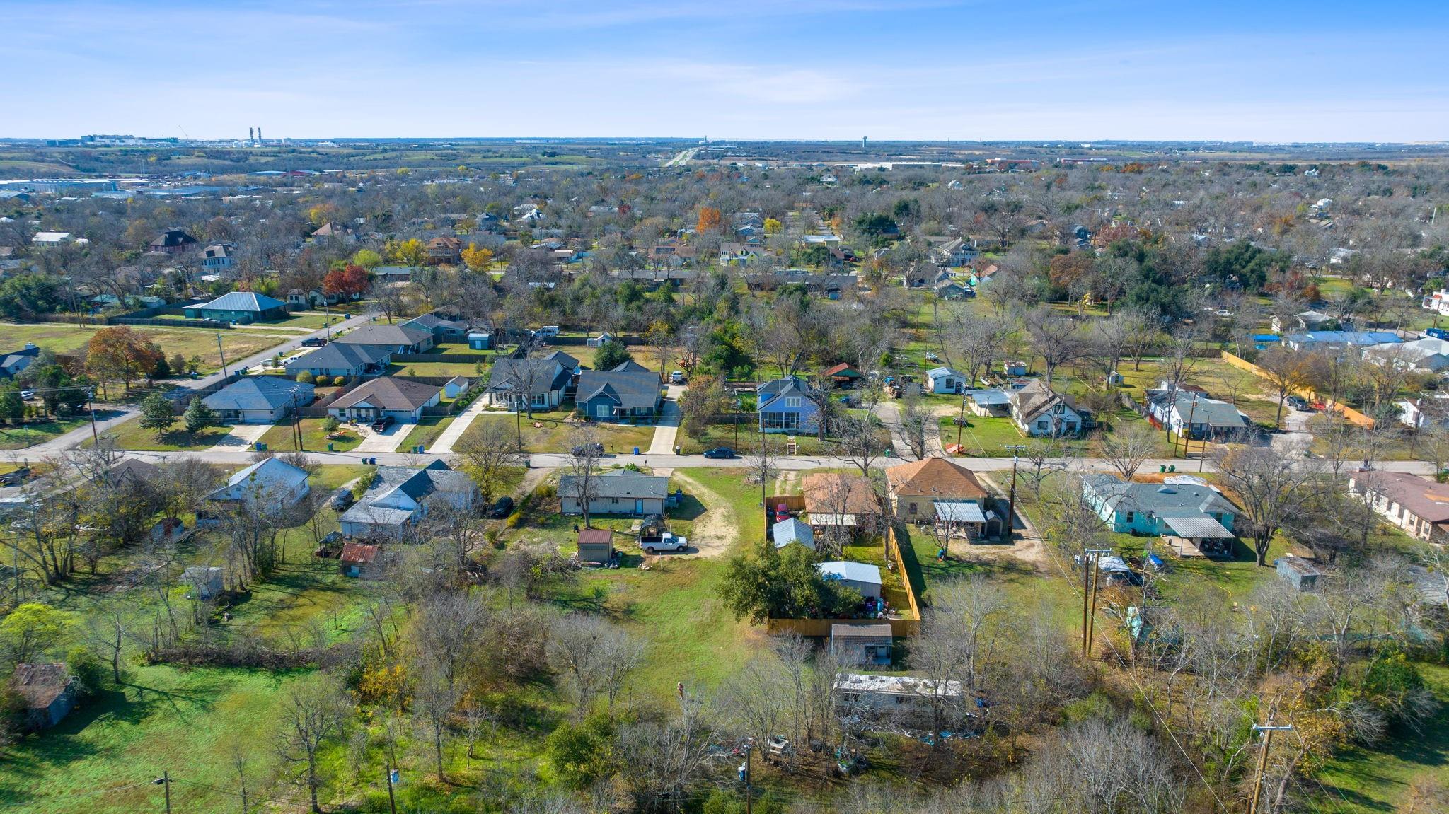 842 Kimbro Street Taylor TX 76574