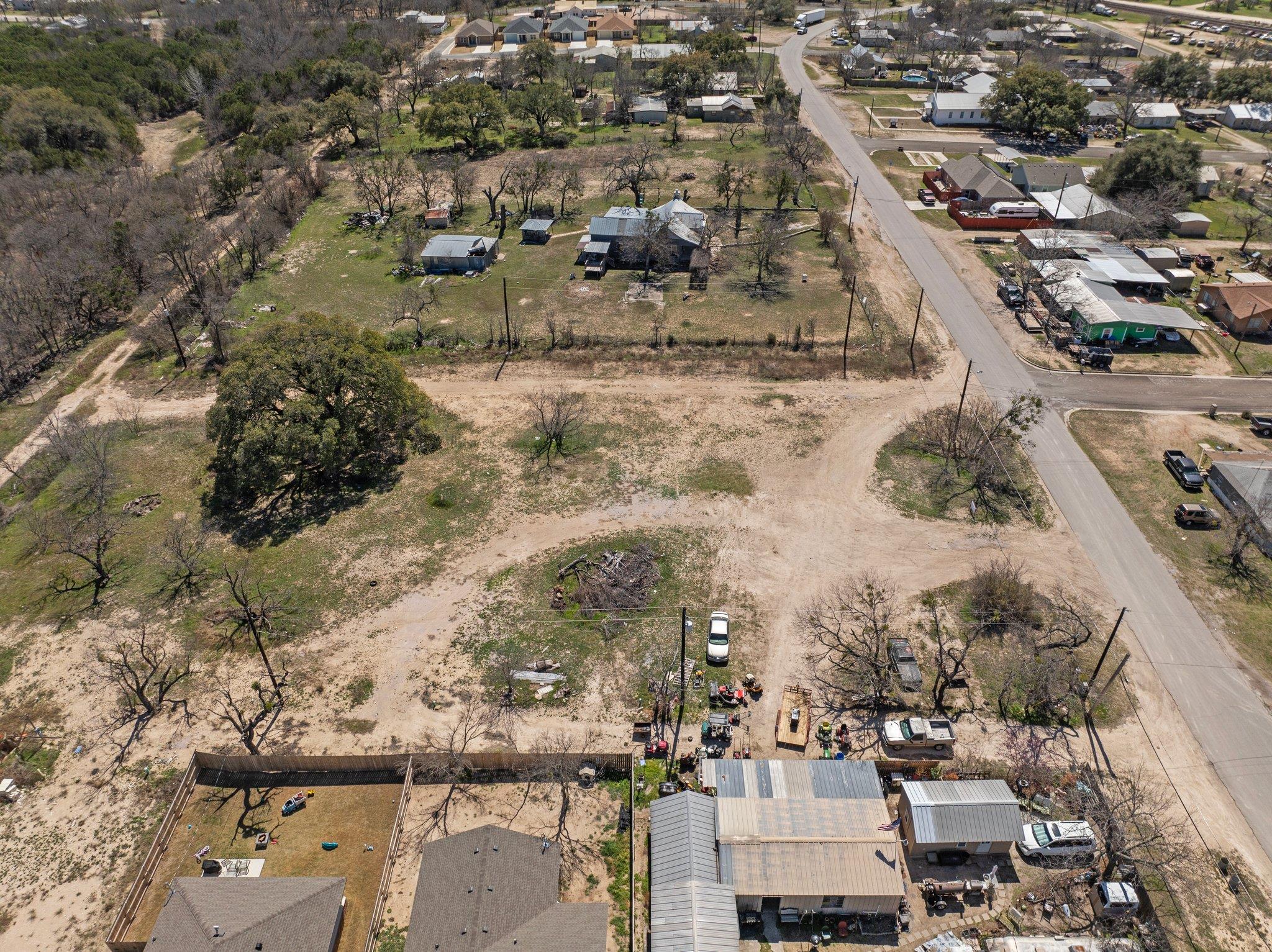 Lot: 1-2-3-4-5-6 Blk: 5 A East Avenue I Avenue Lampasas TX 76550