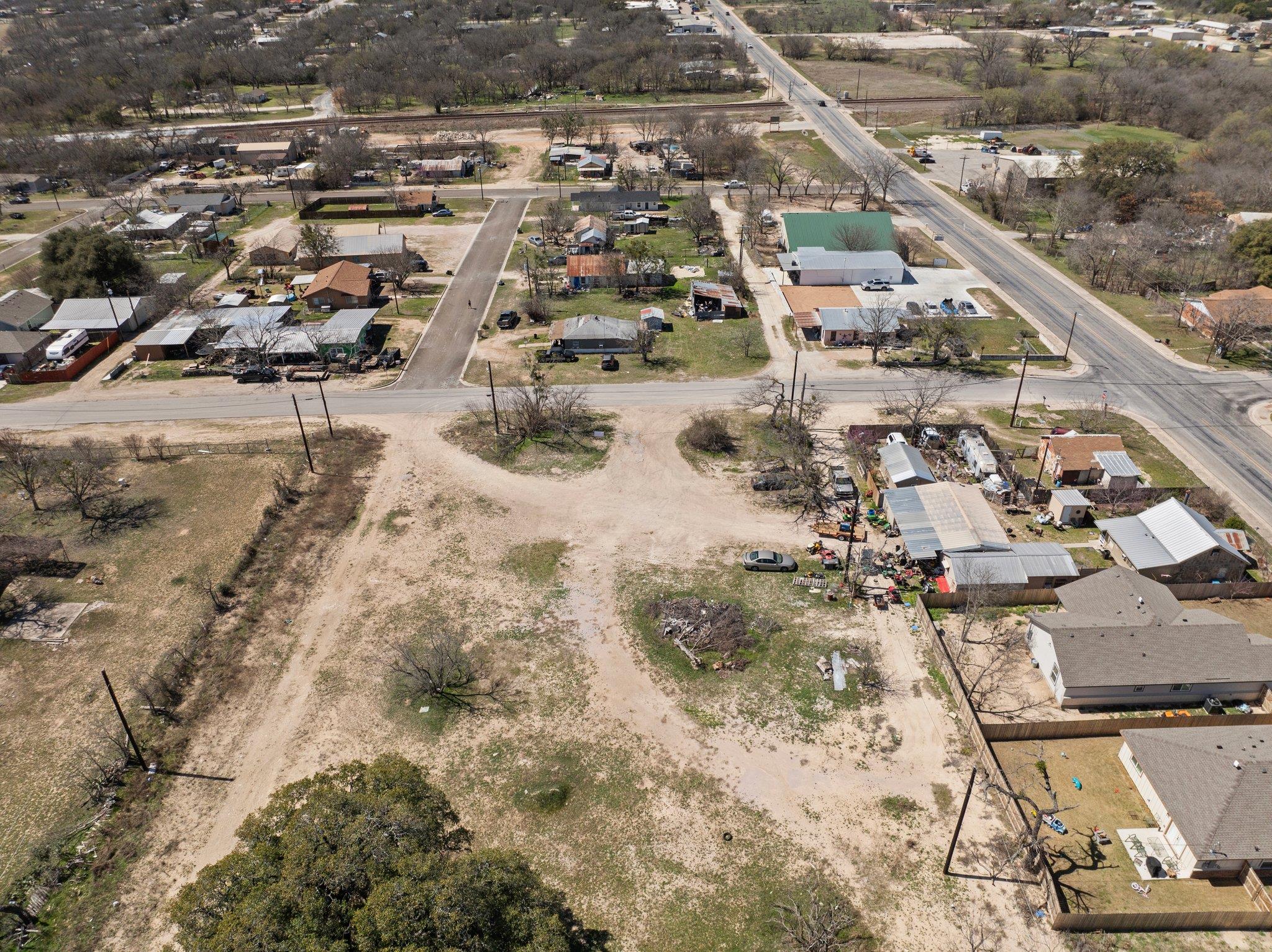 Lot: 1-2-3-4-5-6 Blk: 5 A East Avenue I Avenue Lampasas TX 76550