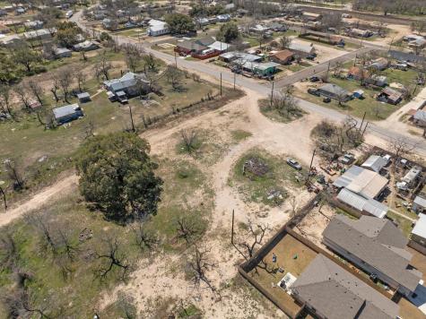 Lot: 1-2-3-4-5-6 Blk: 5 A East Avenue I Avenue Lampasas TX 76550