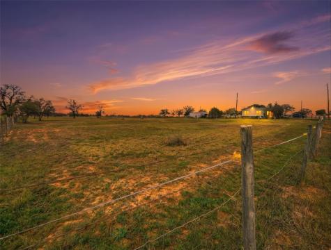 Tract 5 Oak Creek Drive Gonzales TX 78629