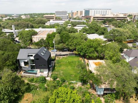 1113 W 31 Street Austin TX 78705