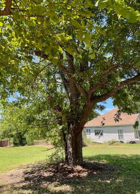 505 E 4th Street Cameron TX 76520