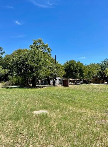 505 E 4th Street Cameron TX 76520
