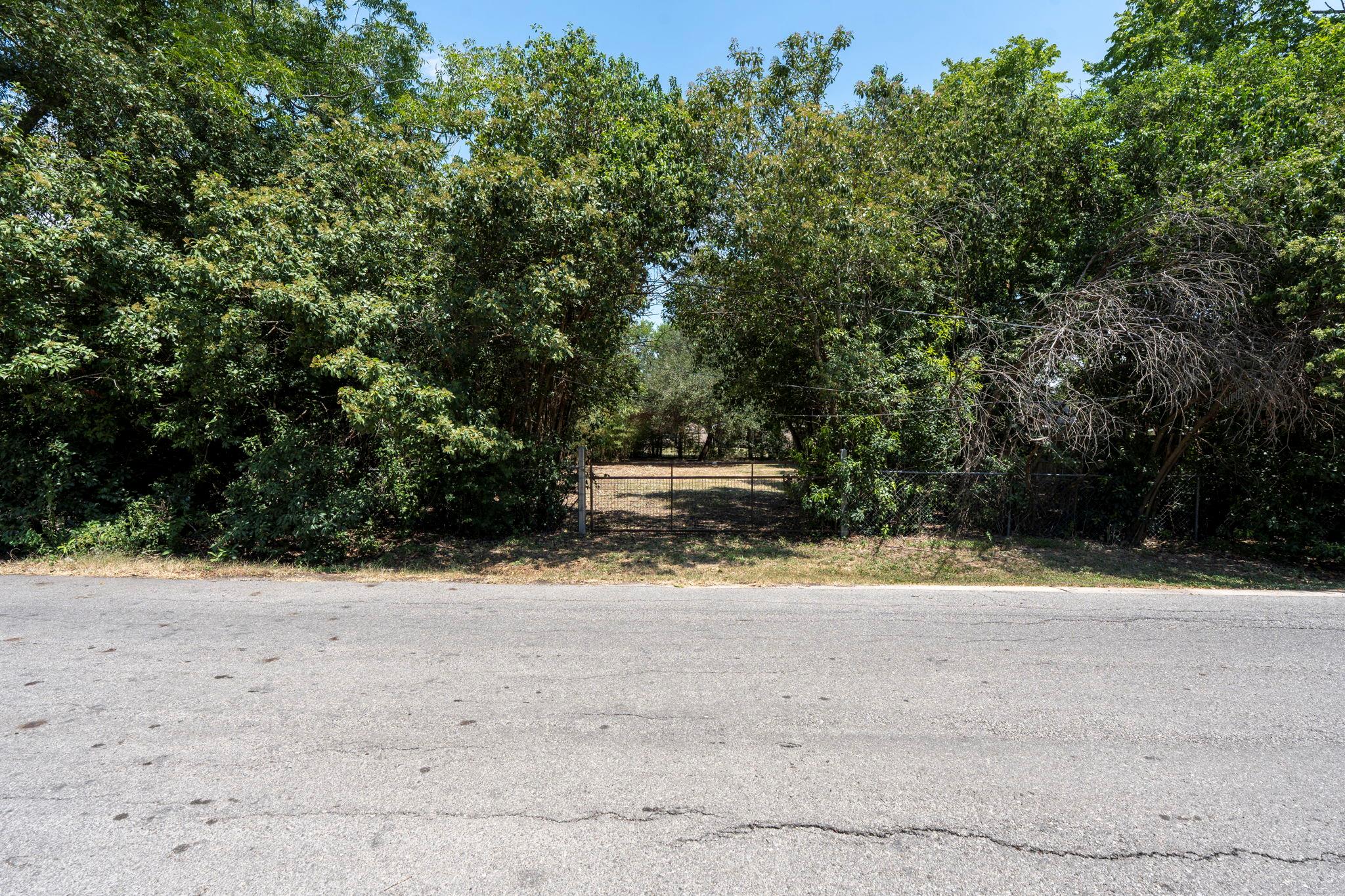 408 East Street Buda TX 78610