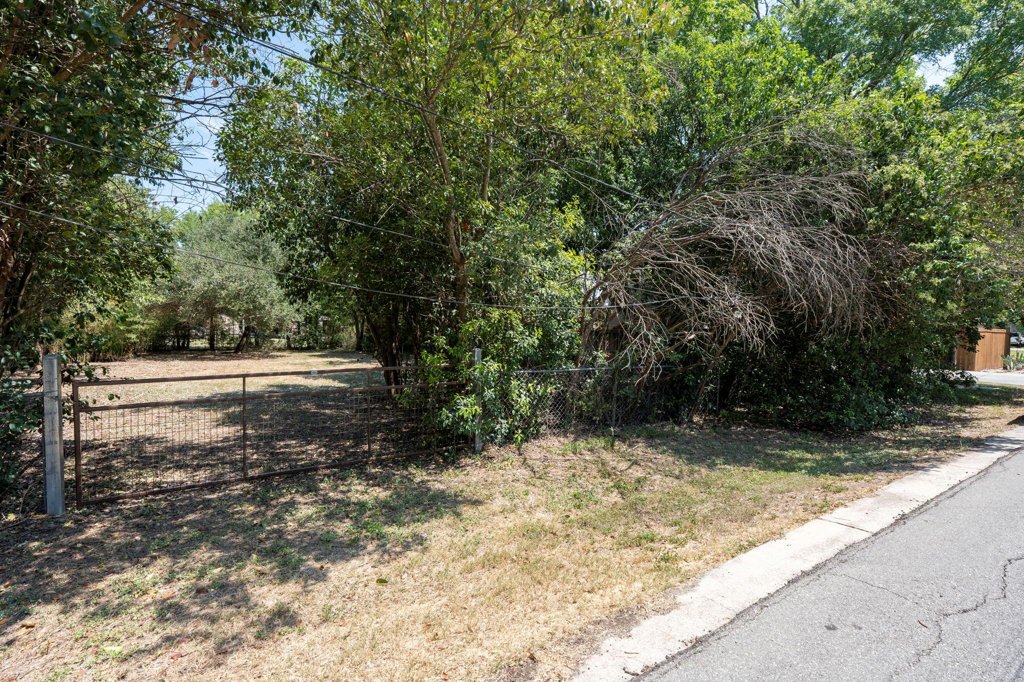 408 East Street Buda TX 78610