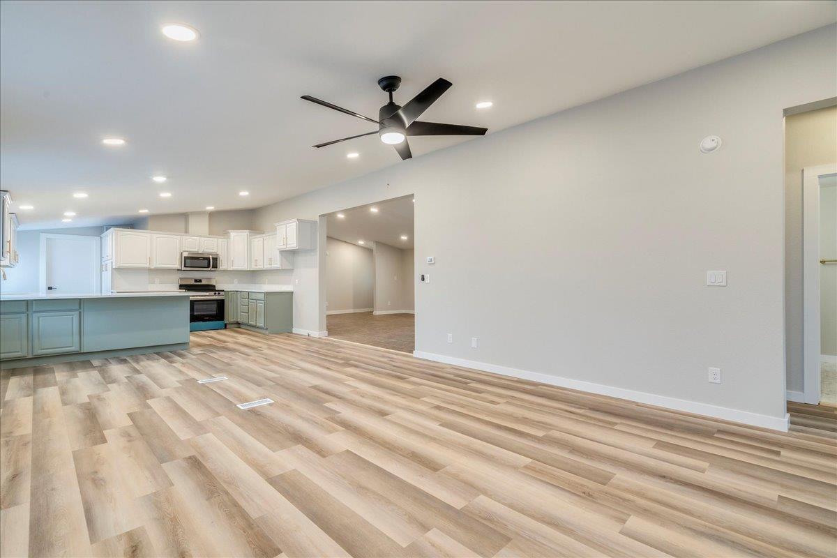 158 Shady Oaks Drive Dale TX 78616