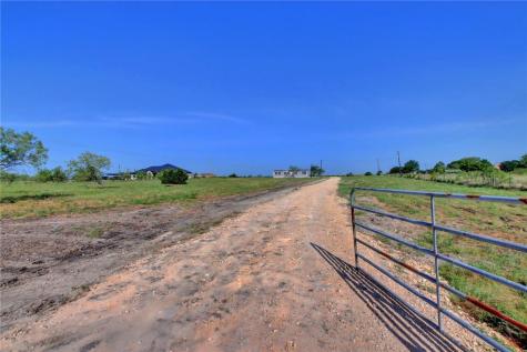 14512 Graef Road Creedmoor TX 78610