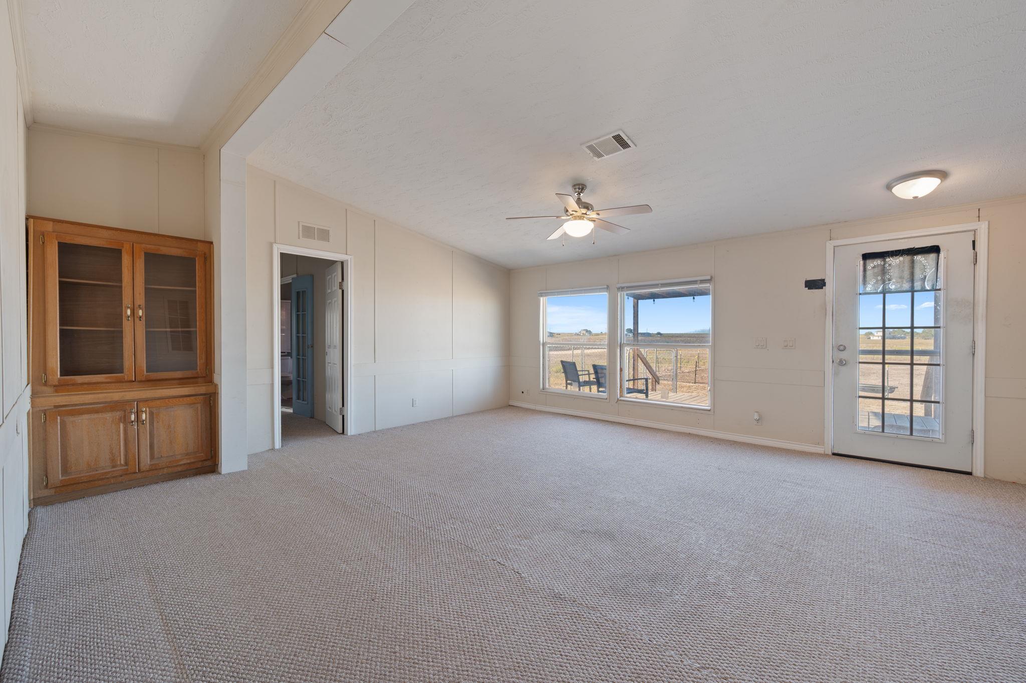 1600 County Road 465 Elgin TX 78621
