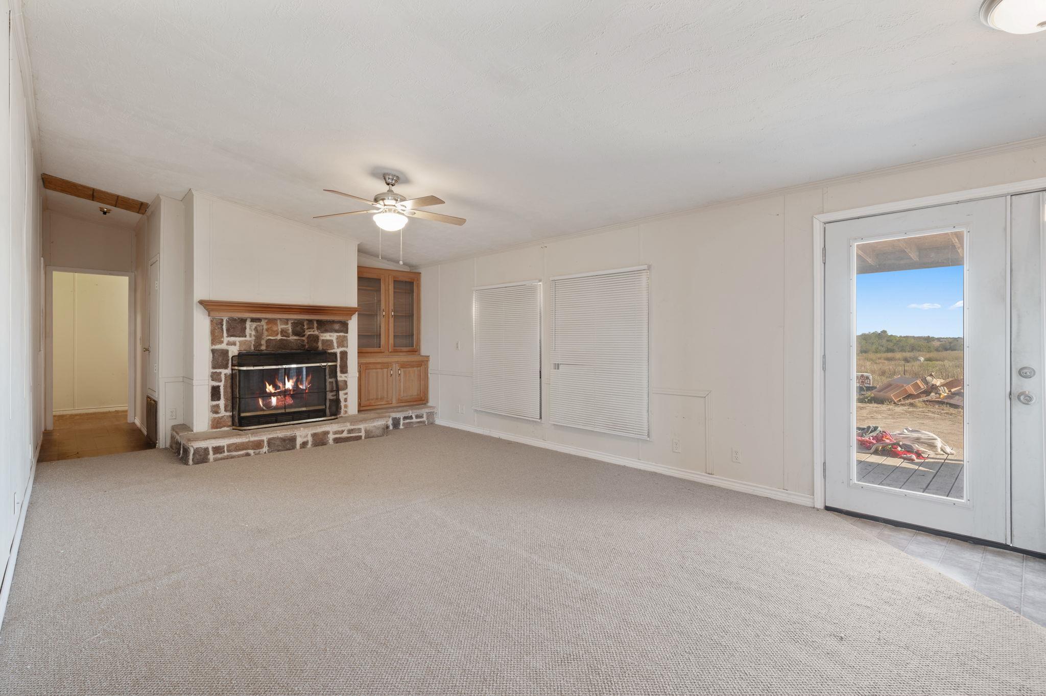 1600 County Road 465 Elgin TX 78621