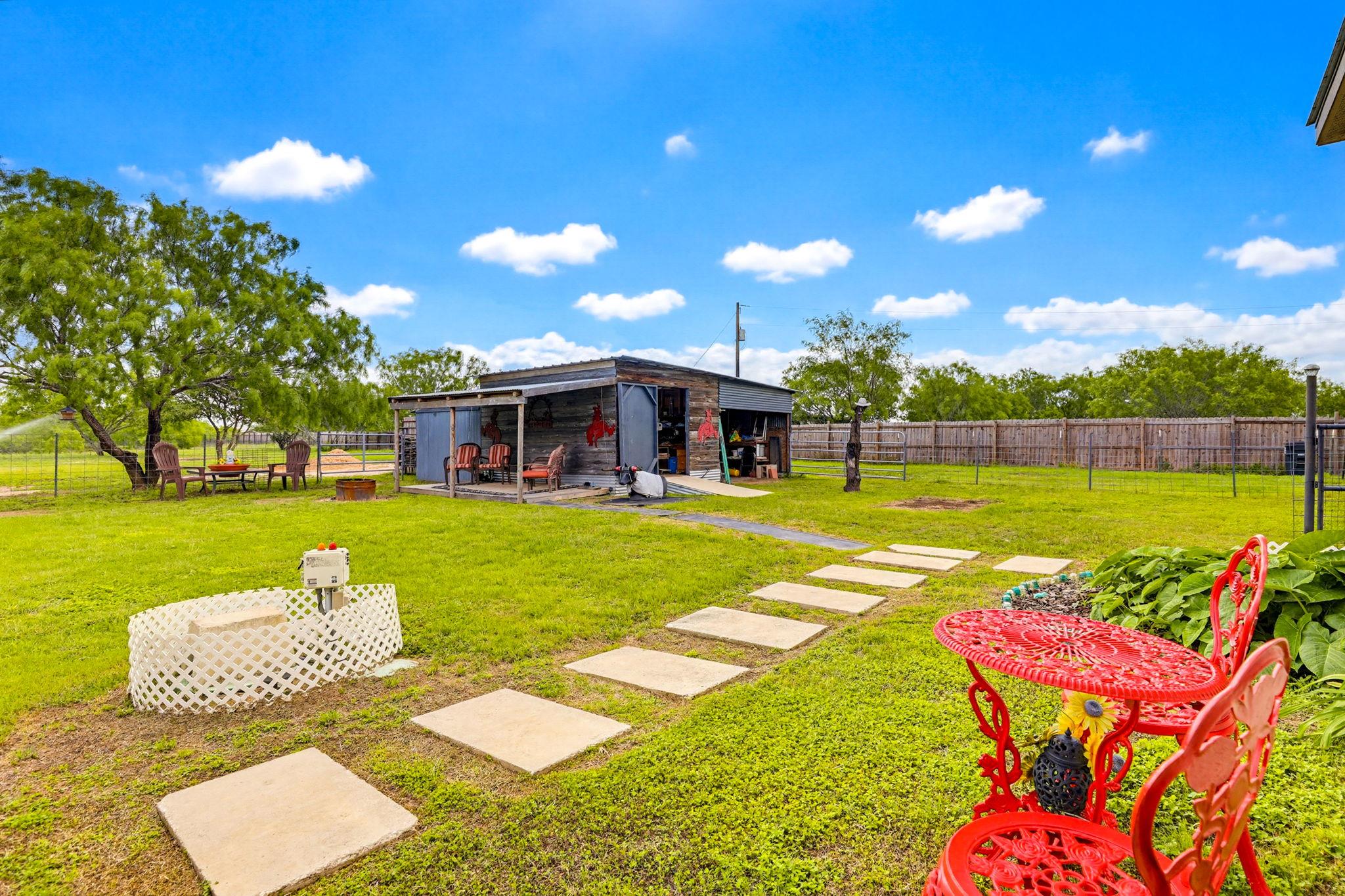 269 Callihan Road Lockhart TX 78644