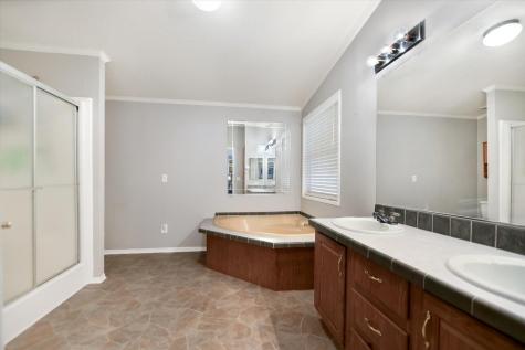 100 Highline Cutoff Kingsland TX 78639