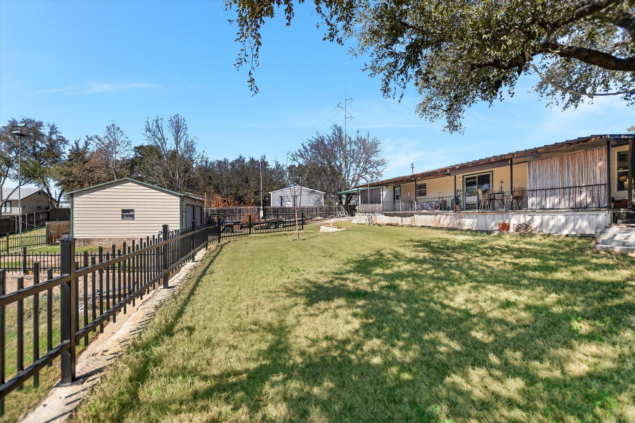 100 Highline Cutoff Kingsland TX 78639
