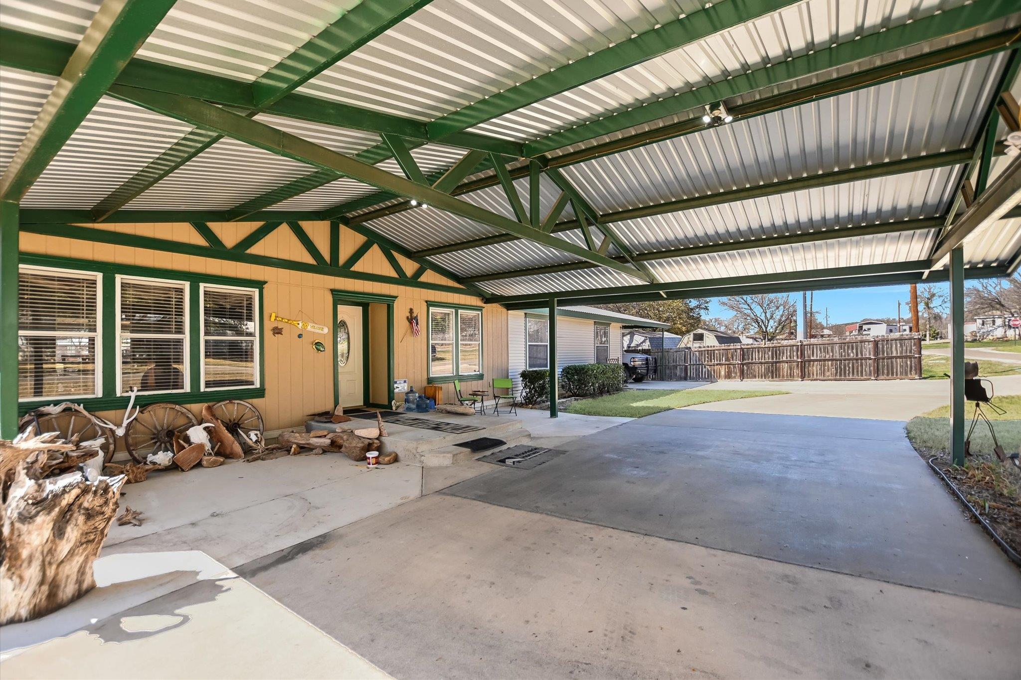 100 Highline Cutoff Kingsland TX 78639