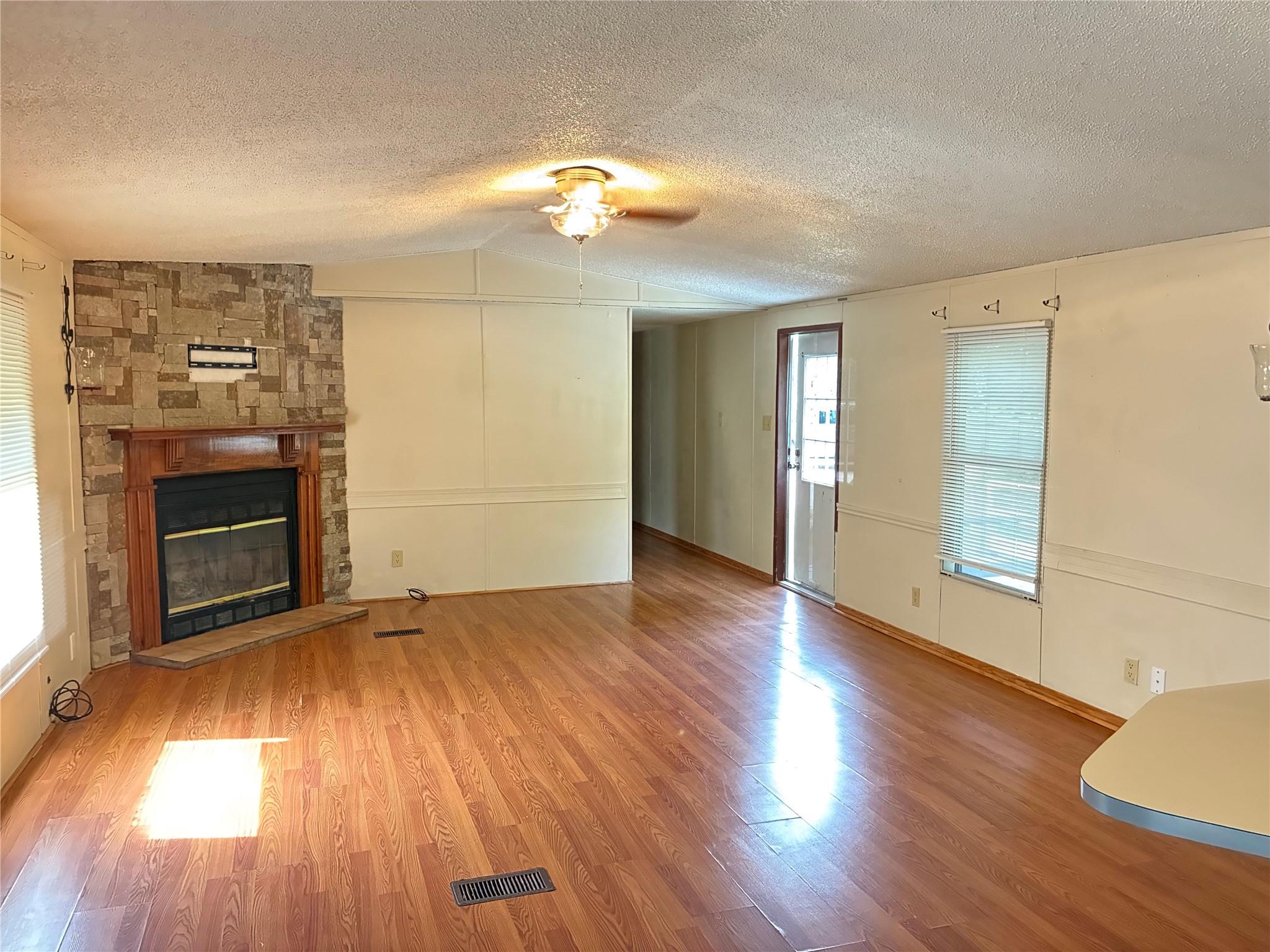 382 & 372 County Road 4450 Kempner TX 76539