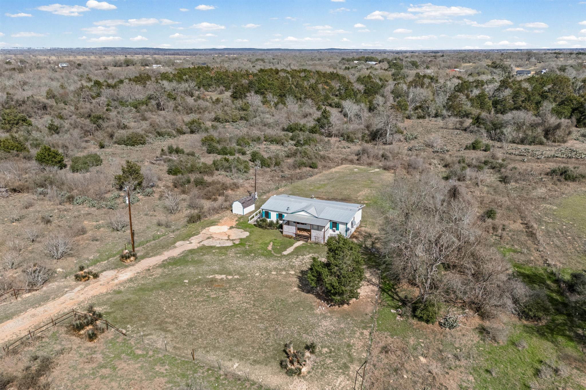 250 Mcduffy Lane West Point TX 78963