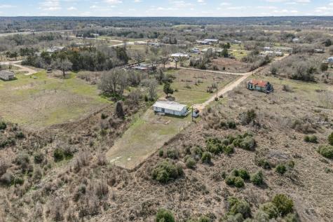250 Mcduffy Lane West Point TX 78963