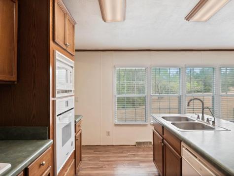 111 Greenslope Cove Bastrop TX 78602