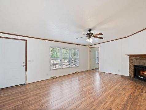 111 Greenslope Cove Bastrop TX 78602